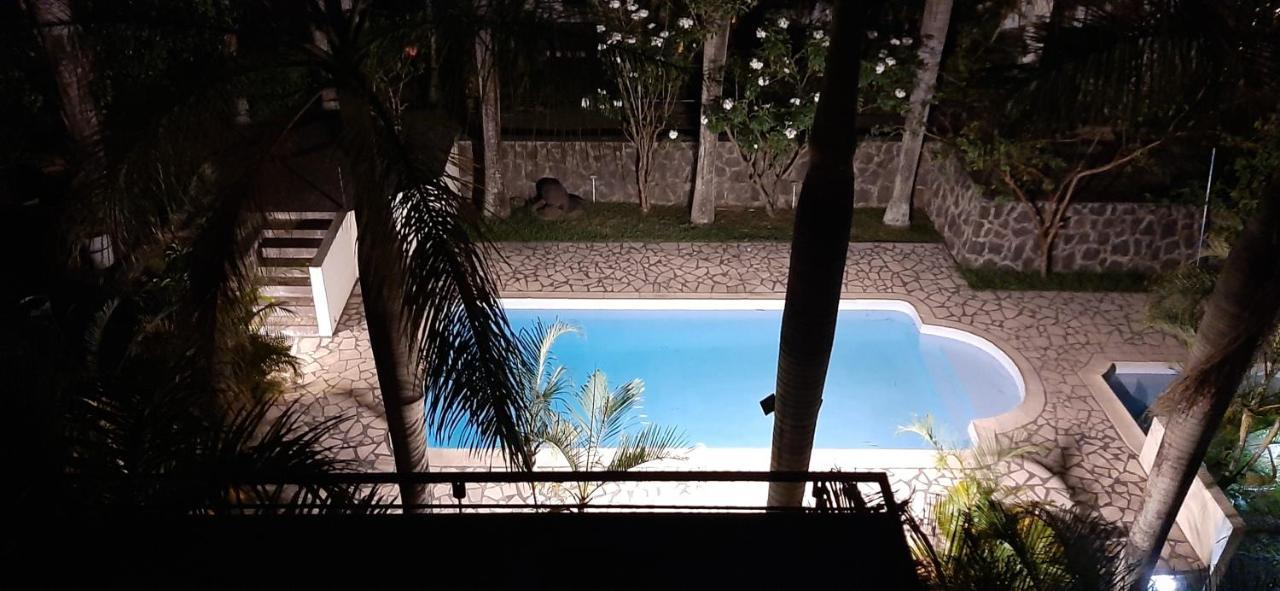 Blue Sky Villa Grand Baie Exterior foto